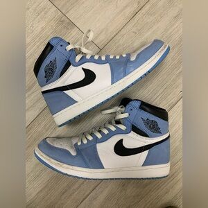 Air Jordan 1
Blue Men’s sneakers.